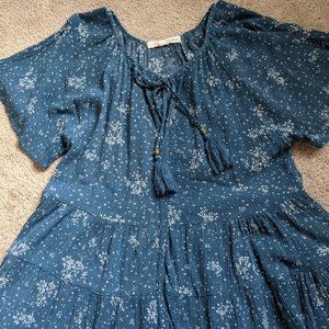Rewind blue floral flowy top (S)